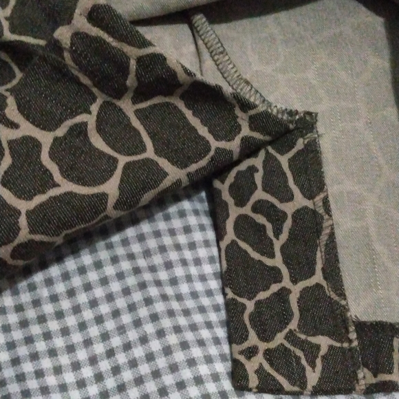 Cato denim skirt size 8 - Picture 4 of 5